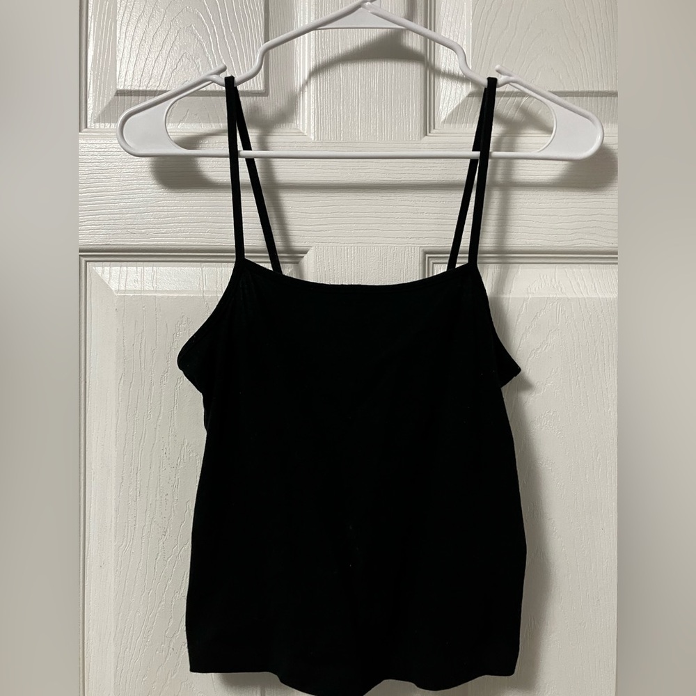 Black straight neck cami crop